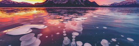 10 Reasons To Visit Abraham Lake In Alberta 2023 Voyagerun