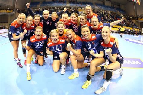 Netherlands And Norway Set Up Repeat Of 2015 Final At Womens Handball