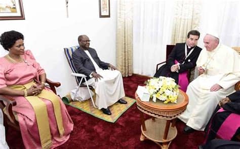President museveni attends the buganda king ronald. Beautiful photos of the Kabaka of Buganda with Pope Francis