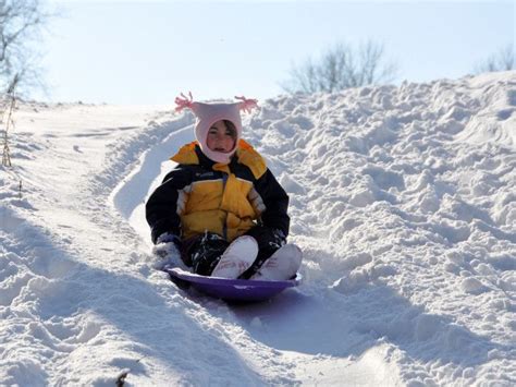 Here Are The 10 Best Places To Go Sled Riding In Iowa This Winter