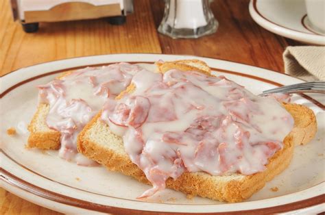 Easy Chipped Beef On Toast Recipe This Creamy Remake Of The Classic Chipped Beef Recipe Is Even