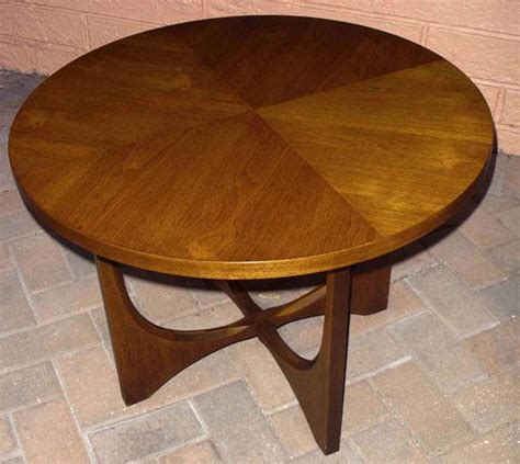 I love brasilia furniture too. Broyhill Brasilia Round Lamp Table / Side Table