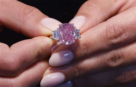 An Estimated 35 Million Pink Diamond Went On Sale In June Time News