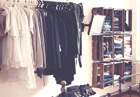 Preise vergleichen und bequem online bestellen! Kleiderschrank aus Weinkisten von ALDICHIPS MIT SENF ...