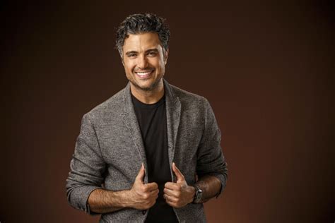 Jaime Camil of 'Jane the Virgin' to host TCA Awards - Los Angeles Times