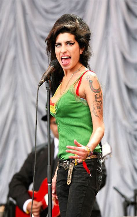 Manden I F Ngslet Winehouse Dater Eks Bt Underholdning Bt Dk