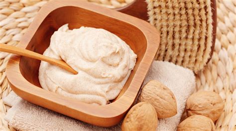 Cela seed to skin scrub. WALNUT FACE SCRUB RECIPE AT HOME :skin care top news