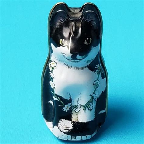 Dana Kubick Cat Tin Hunkydory Design On Mercari Cats Tin Design