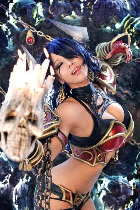 Hot Girls That Know How To Make Cosplay Look Cool And Sexy