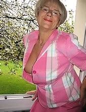 German Housewife Franziska Gets Very Naughty Grannypornpics Net