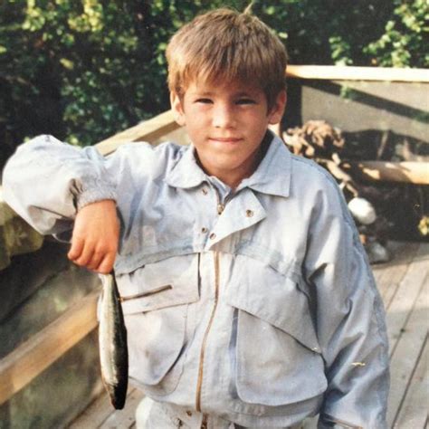 Ryan Reynolds Is A Cute Confused Child Fisherman See The Pic E