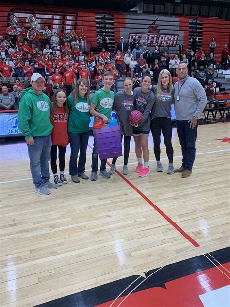 Mount Women S Basketball On Twitter Thanks To RedFlashWBB And Seedz Needz For Honoring Ella
