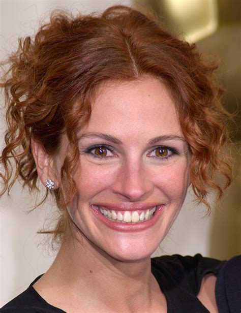 julia roberts red curly hair