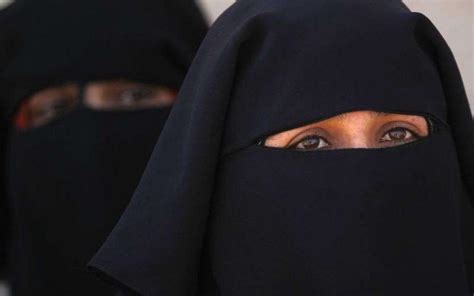 Femmes Verbalisées Pour Port Du Niqab Lonu Condamne La France à Compenser Les Plaignantes