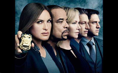‘law And Order Svu’ Season 17 Premiere Recap Sidelines