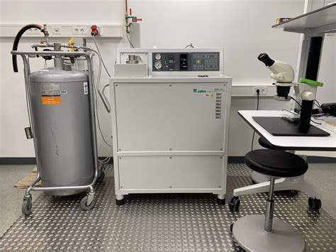 High Pressure Freezer Hpm010 Electron Microscopy Core Facility