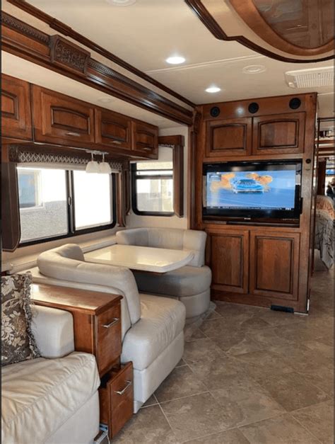 2011 Holiday Rambler Scepter 43dft National Vehicle