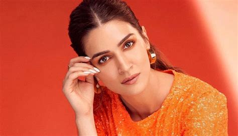 Kriti Sanon Turned Down Many A Lister Films Take A Look