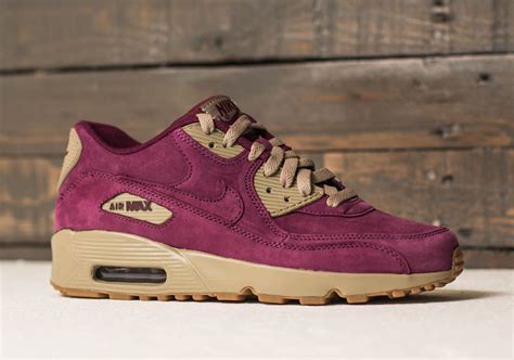 The Nike Air Max 90 Winter Pack Comes With Suede Uppers And Gum Soles