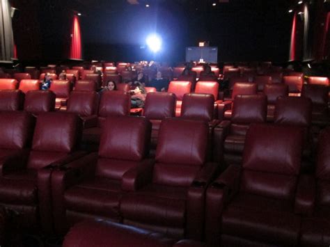 Amc Movie Theater On Broadway And 84th Goes Full Luxury