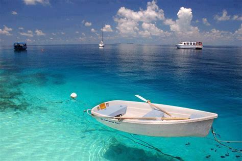 Crystal Clear Waters Of Maldives Beautiful Places To Visit Places