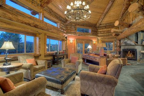 Luxury Mountain Log Home Minutes From Downtown Durango