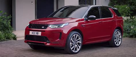 For full details such as dimensions, cargo capacity, suspension, colors, and brakes, click on a specific discovery sport trim. 2020 Discovery Sport Interior Features | Land Rover Freeport