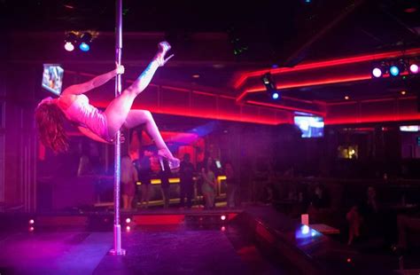 a new trend in lap dances has hit strip clubs and you ll need an umbrella lmao pinterest oc