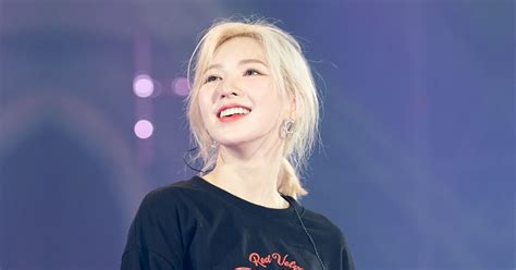 red velvet s wendy has finally been discharged from hospital 2 months after serious injuries