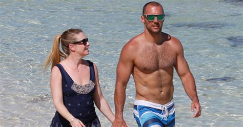 Melissa Joan Hart S Husband Is Hot See His Shirtless Beach Bod