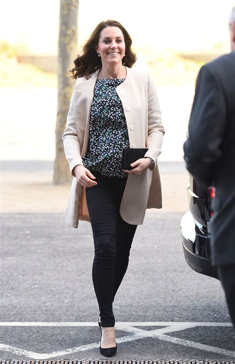 Her style constantly stands out. Kate Middleton Ran in Chic Green Culottes This Morning at ...