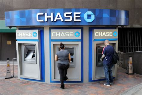 Chase Bank Review How Americas Biggest Bank Compares
