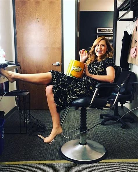 Legs Salon Chair Jenna Fischer Pretty Celebrities Celebrity