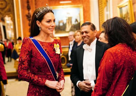 Princess Kate Wears Queen Elizabeths Earrings And A Rarely Seen Tiara To Diplomatic Reception