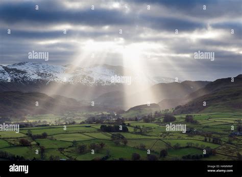 Crepuscular Ray Hi Res Stock Photography And Images Alamy