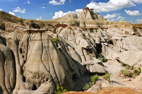 5 Dinosaur Provincial Park 7 Outrageously Stunning Natural