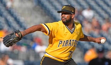 Black And Gold Not Trading Felipe Vazquez Was Win For Pirates