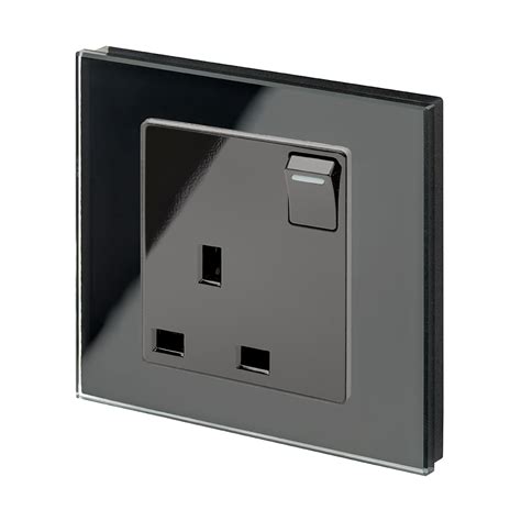 Crystal Pg 13a Single Plug Socket With Switch Black Retrotouch