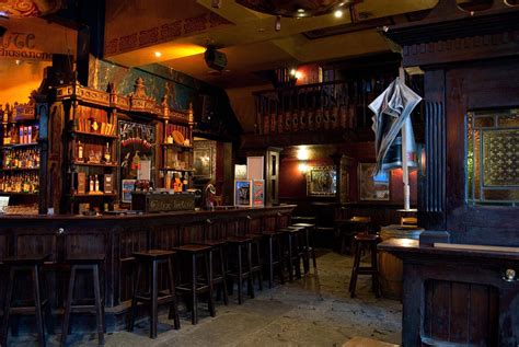 How To Decorate Your Bar Like An Irish Pub My Decorative