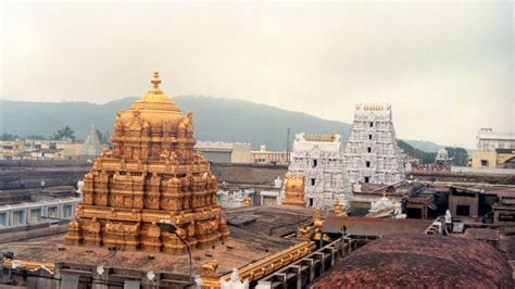 Sri Venkateshwara Temple Tirumala Tirupati Balaji Dham Yatra Blog