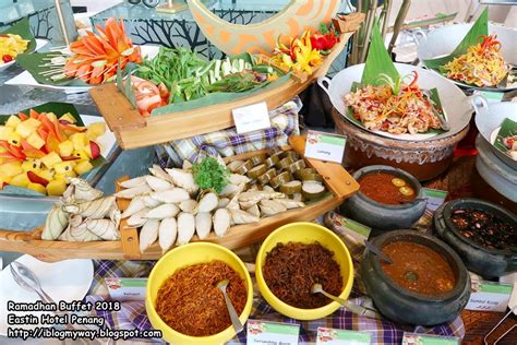 'flavours of padang' features an extensive spread of indonesian delicacies like rendang and soto padang while the 'contemporary. Ramadhan Buffet 2018 @ Eastin Hotel Penang - I Blog My Way