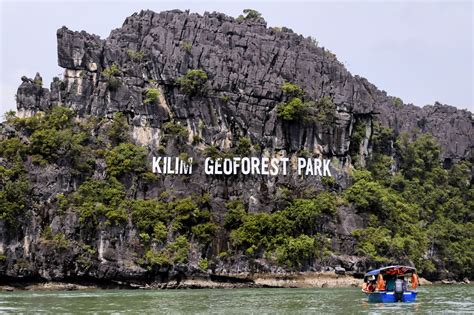 In 2014, unesco issued a yellow card warning threatening. Pelayaran Sungai Kilim Geoforest Park Bawa Pengunjung ...