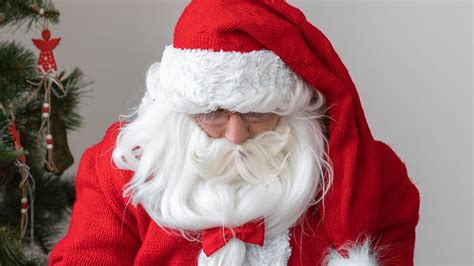 Cops Disguised As Santa And An Elf Swoop On Suspected Drugs Dealer