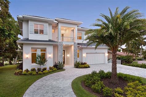 House Plan 52924 Florida Style With 4189 Sq Ft 4 Bed 4 Bath