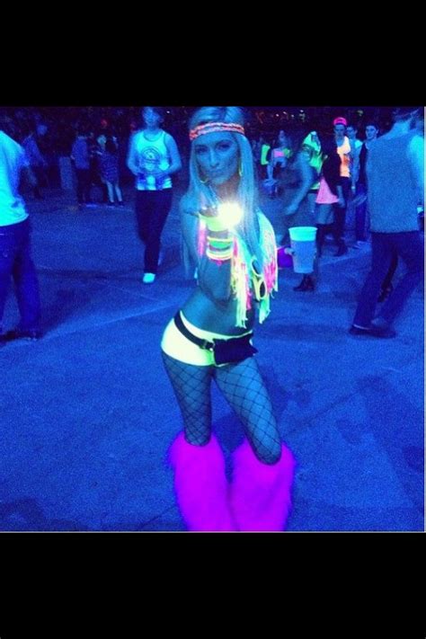 Pin By Kyle Hall On Plur Rave Girls Edm Girls Edm Outfits
