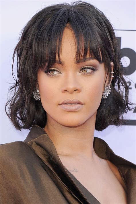 The Best New Ways To Wear Bangs Peinados Rihanna Cabello Corto Pelo