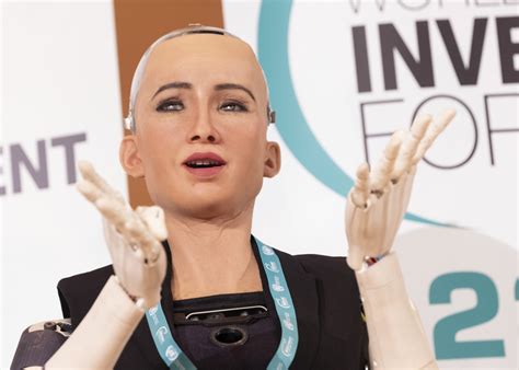 Sophia The Robot Created Her Own Nft Portrait Everydaycryptonews