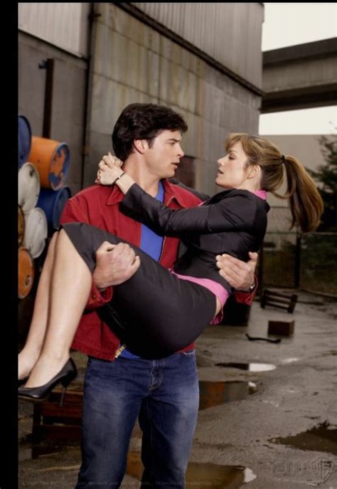 I Love It When Clark Saves Lois Smallville Erica Durance Smallville Lois And Clark Smallville