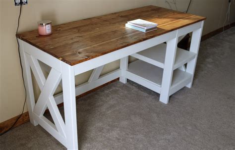 Easy Diy Trendy Farmhouse Style Desk Easy Diy Desk Homemade Desk