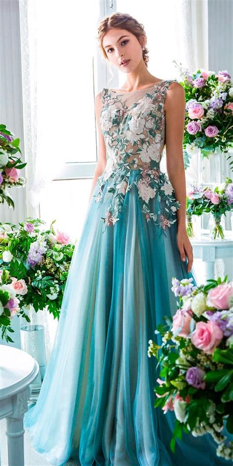 Floral Wedding Dresses For Brides That Are Pretty Floral Wedding